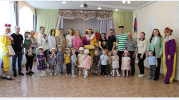 "Всё дело в шляпе" "Всё дело в шляпе".